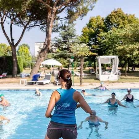 מלון Terme Milano 3*